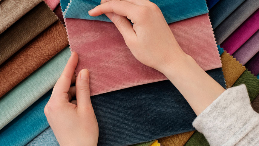 ADA Sofas und Couches: Eleganz und Komfort in einer Vielzahl von Stoffen und Bezügen – wähle aus sorgfältig ausgewählten Materialien für deine individuelle Wohnkultur.