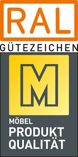 Goldenes-M