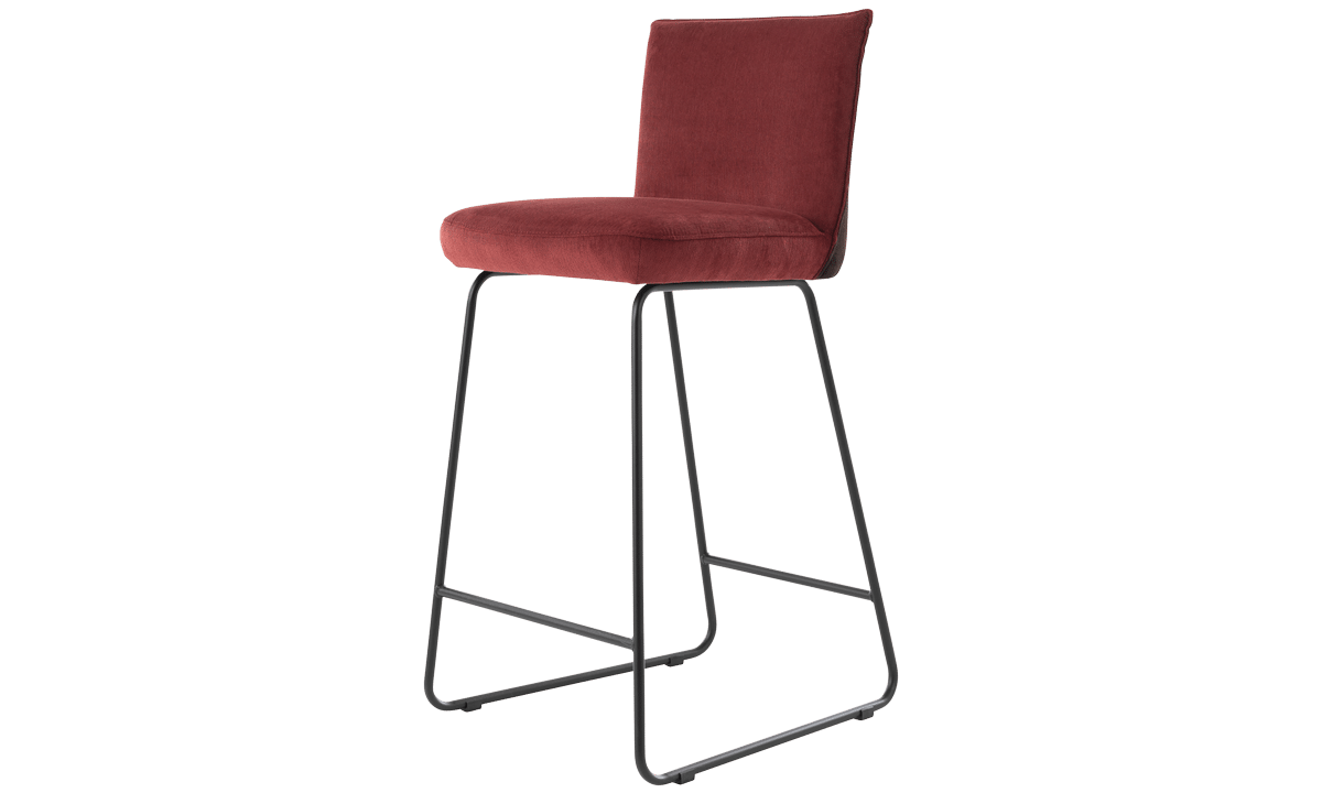 roter Barhocker VITO von ADA Möbel mit ADAption Funktion