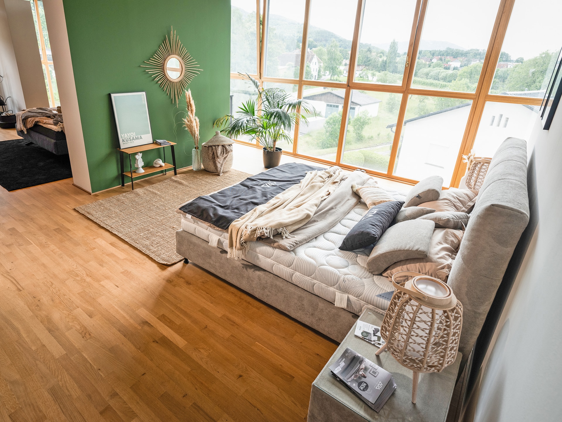 Schauraum_ADA_Anger_Mindful Living_5ST_2 Sofa NOVARA mit Stauraum-Fach