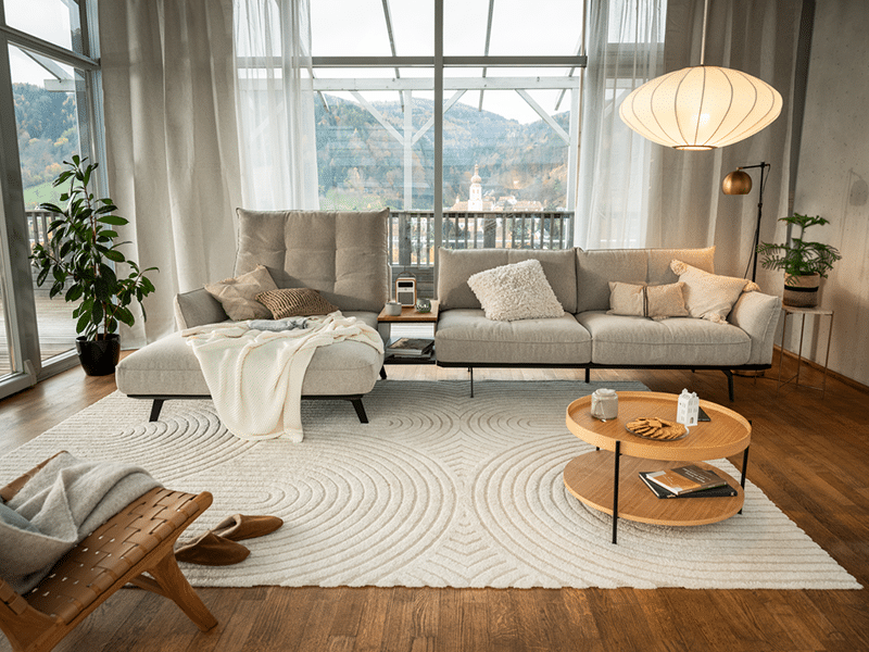CALTHA_800x600px beiges Sofa CALTHA von ADA Möbel