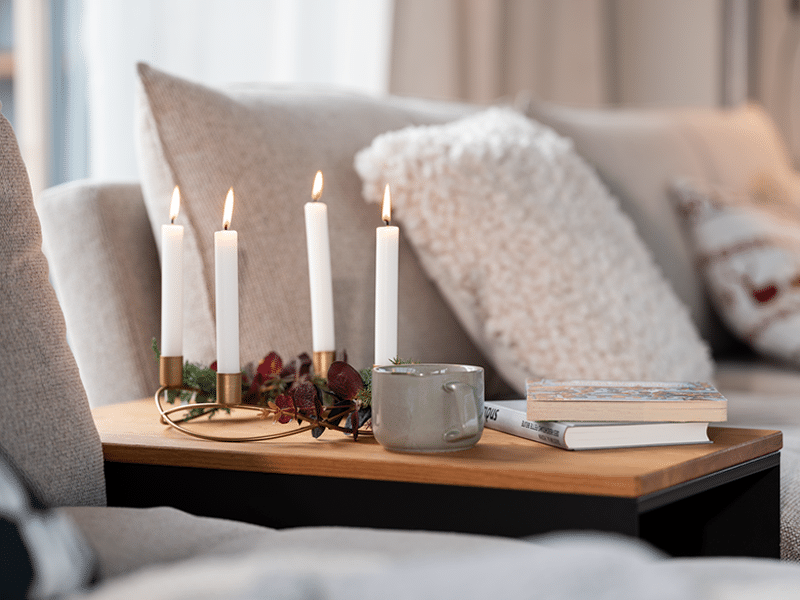2xl-CALTHA_Advent_800x600px ADA Sofa Caltha idyllisch im Advent
