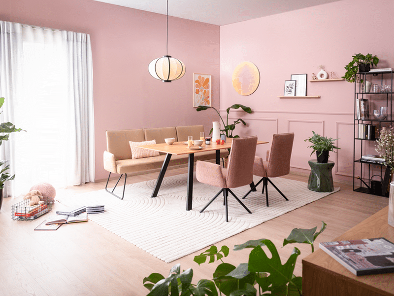 Essgruppe DULCIS von ADA Möbel in beige und rosa Essgruppe DULCIS von ADA Möbel im rosa Esszimmer